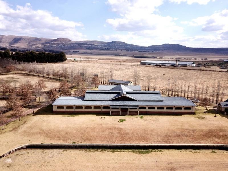 5 Bedroom Property for Sale in Clarens Free State